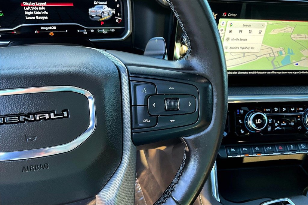 Used 2023 GMC Sierra 1500 Denali w/ Technology Package AWD/4WD image 15