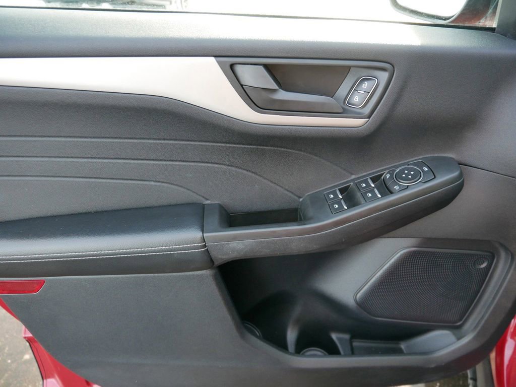 Certified 2022 Ford Escape SE w/ Convenience Package image 9