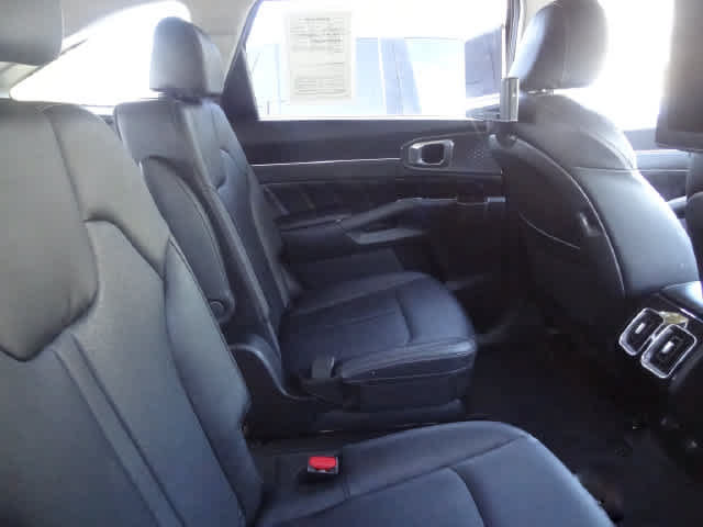 Used 2022 Kia Sorento SX FWD image 9