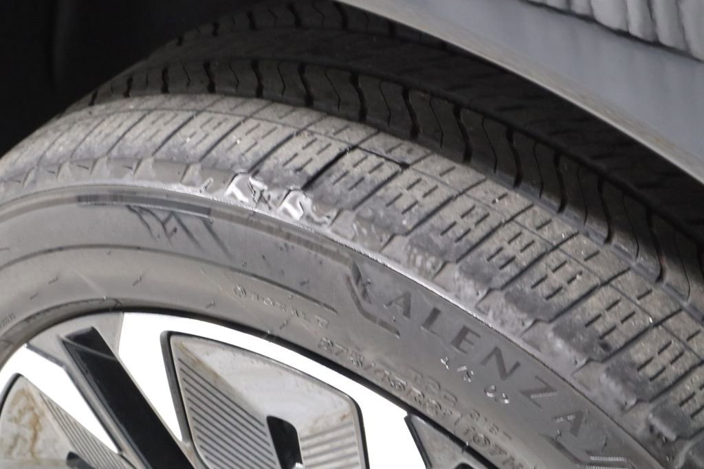 Used 2024 Chevrolet Blazer EV RS AWD/4WD image 16