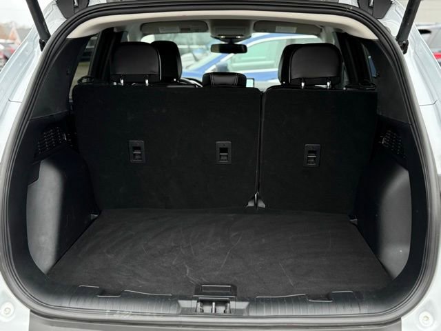 Certified 2025 Ford Escape Platinum image 31