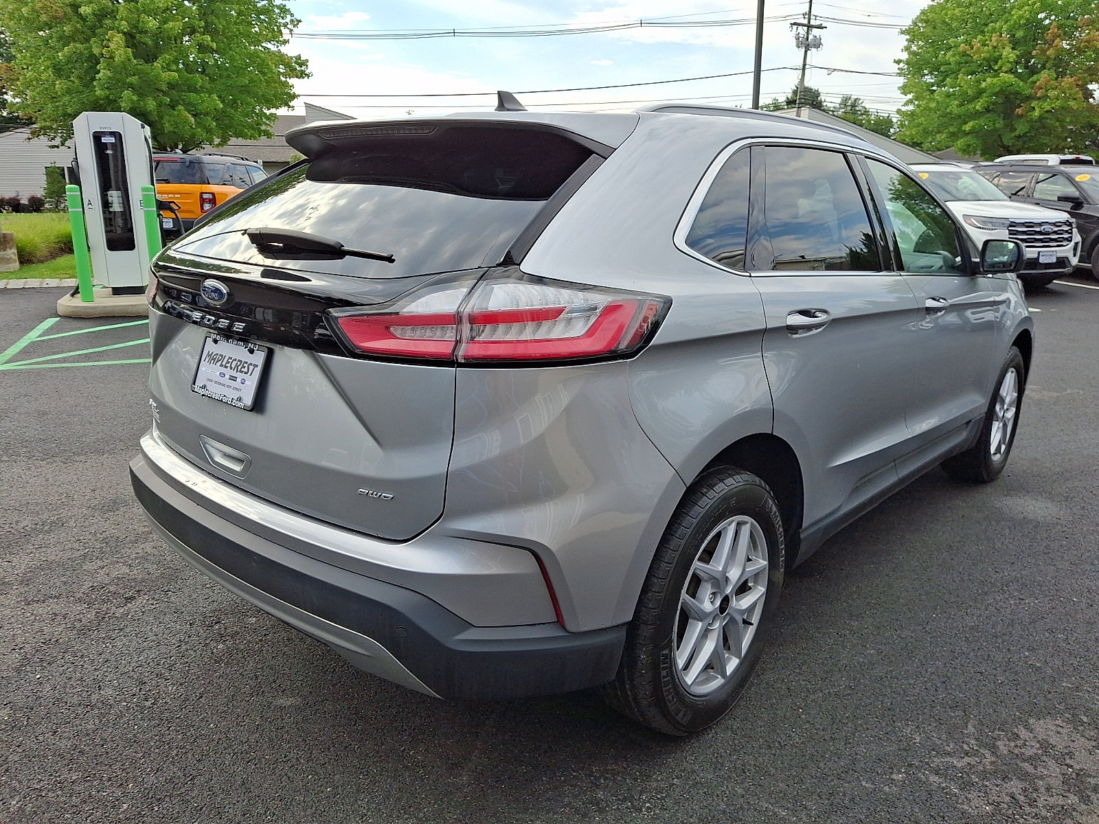 Certified 2023 Ford Edge SEL w/ Convenience Package AWD/4WD image 5