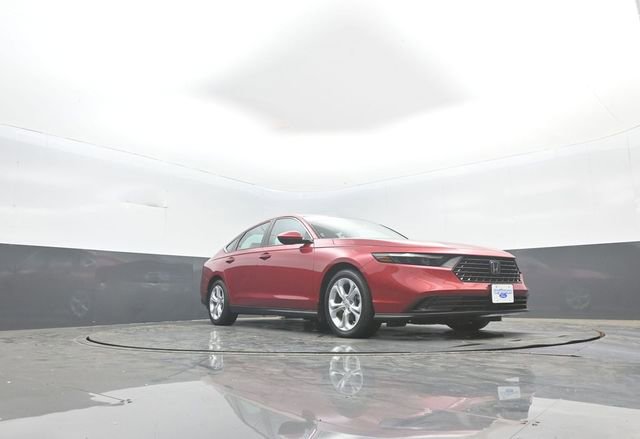 Used 2023 Honda Accord LX image 24