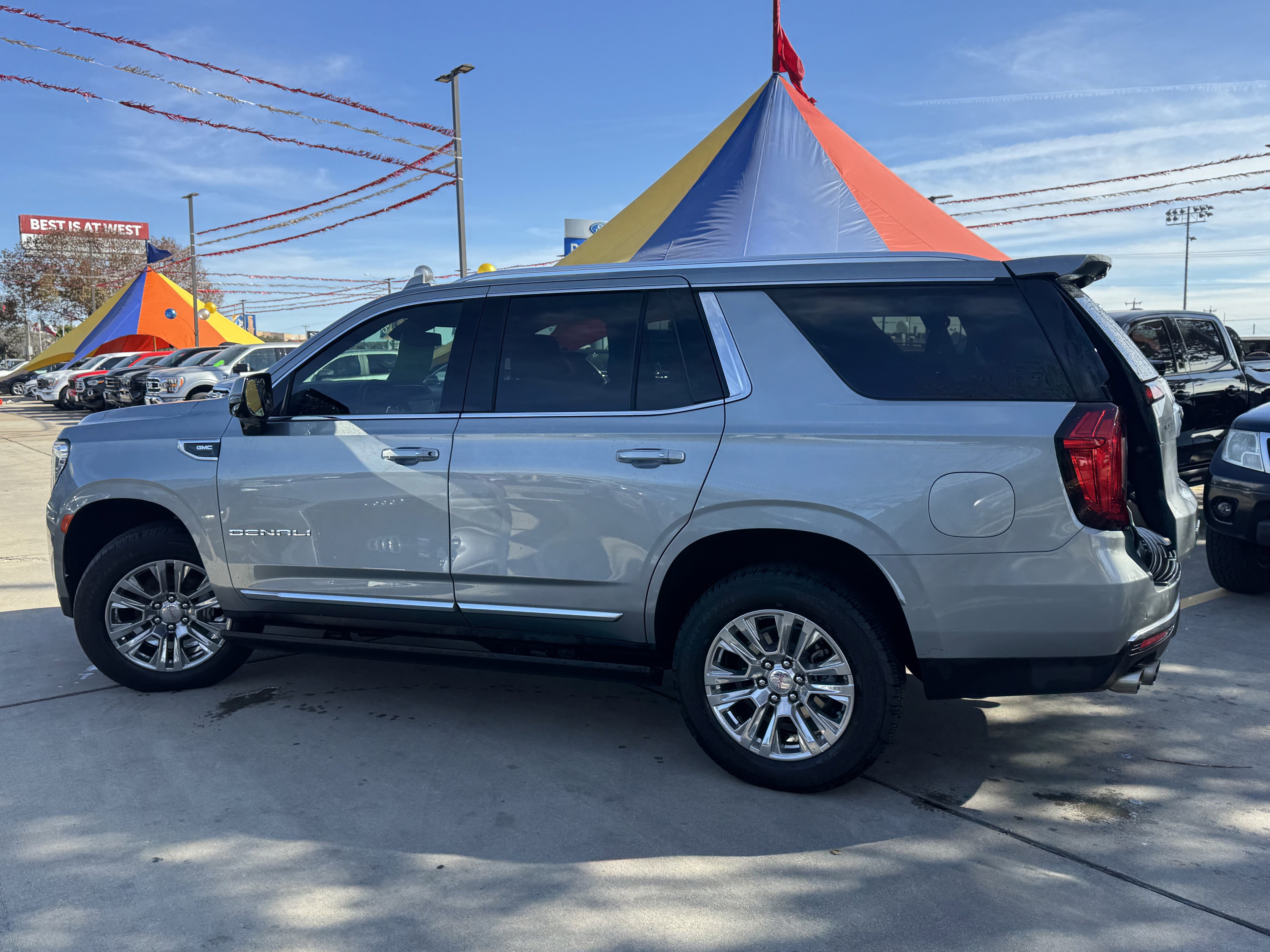 Used 2024 GMC Yukon Denali image 6