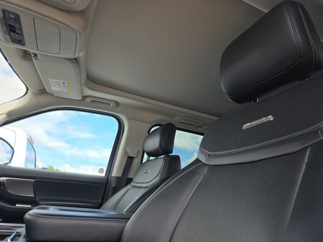 Certified 2025 Ford Expedition Platinum AWD/4WD image 6