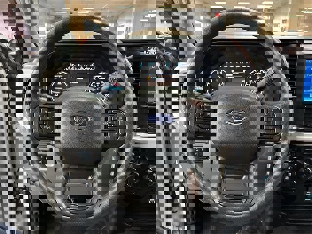 Certified 2025 Ford F250 XLT image 5