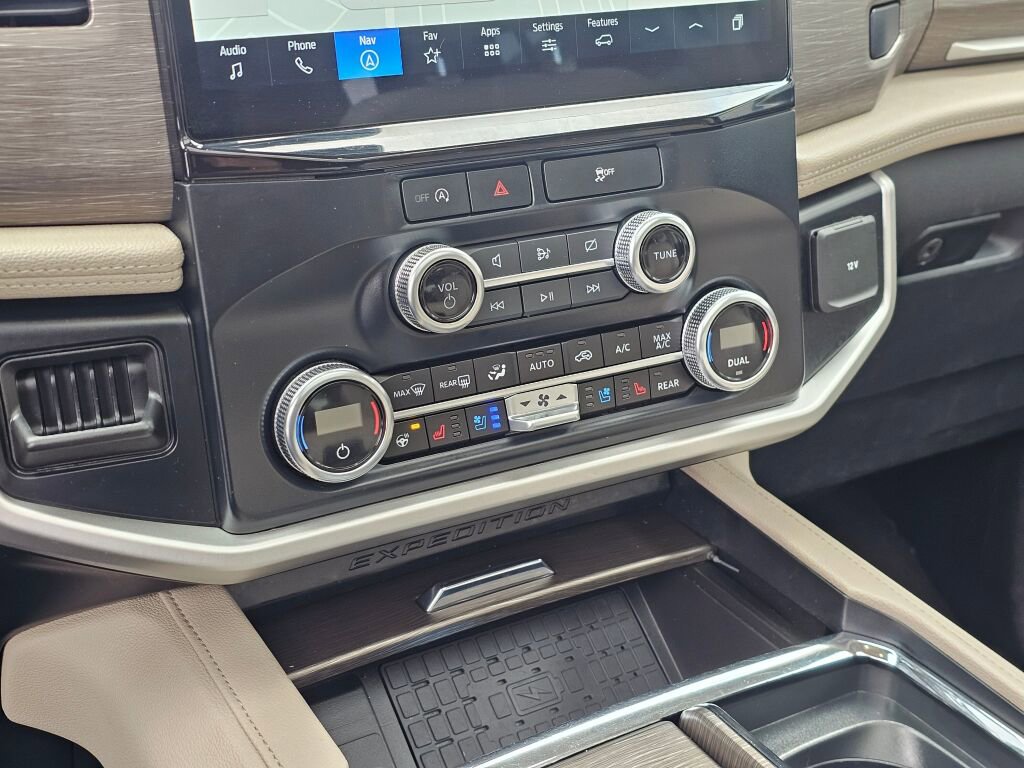 Certified 2024 Ford Expedition Limited AWD/4WD image 29