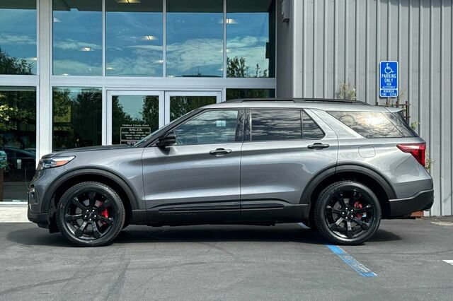Certified 2024 Ford Explorer ST w/ Equipment Group 401A AWD/4WD image 7