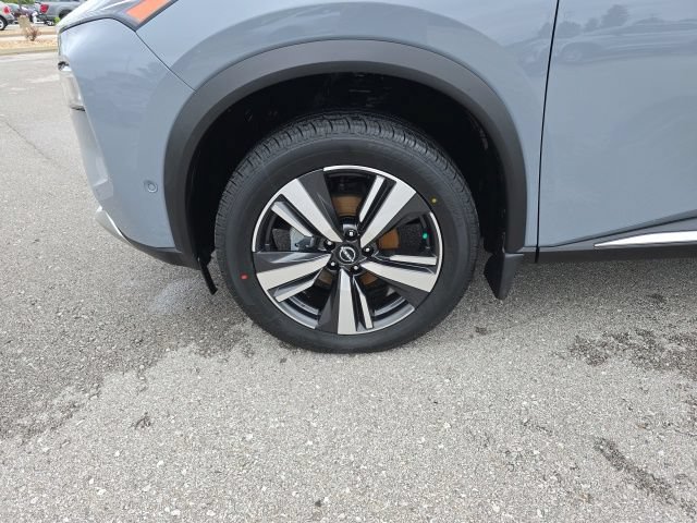 Used 2023 Nissan Rogue Platinum w/ Platinum Premium Package AWD/4WD image 9