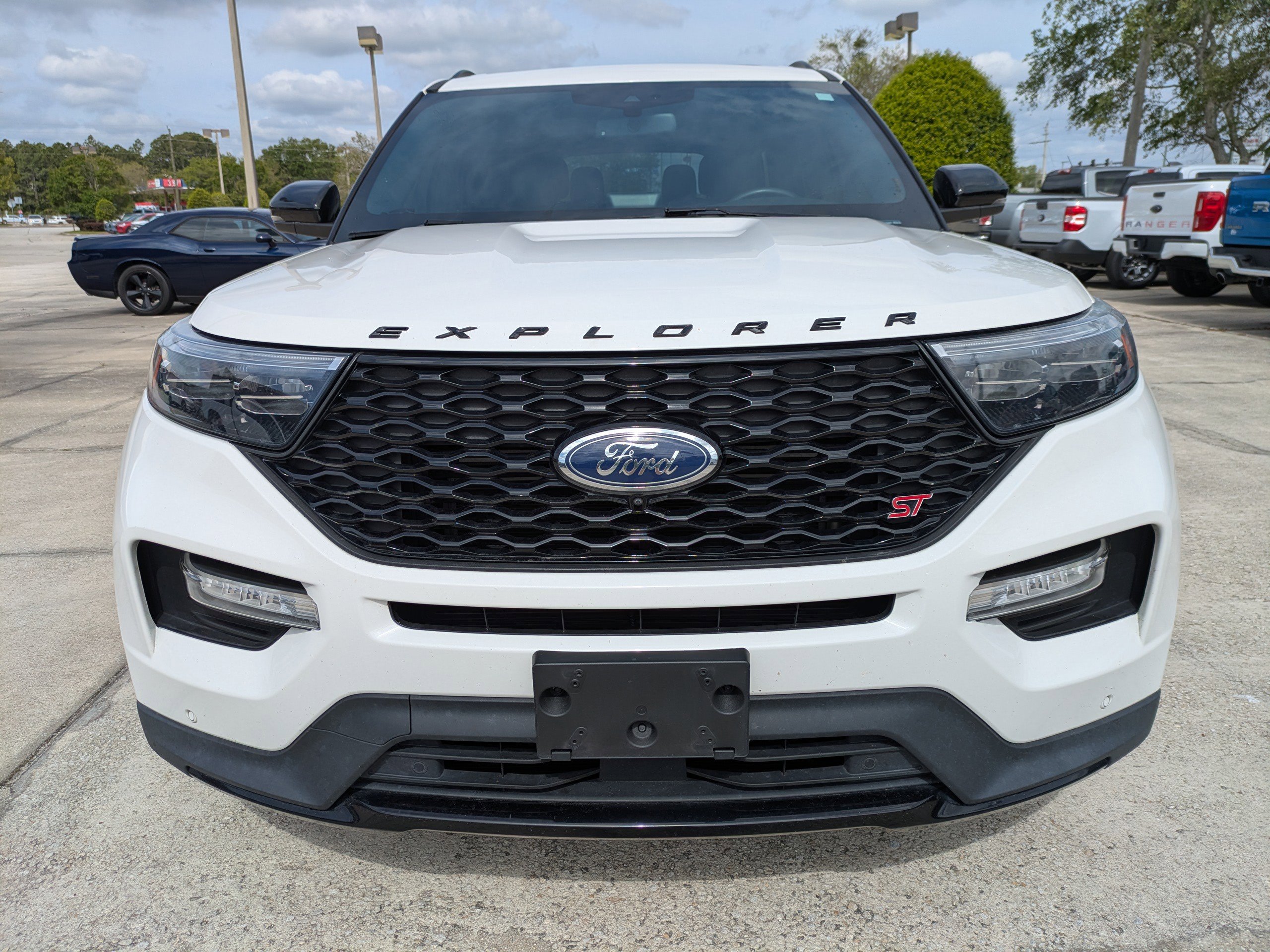 Certified 2023 Ford Explorer ST w/ Equipment Group 401A AWD/4WD image 9