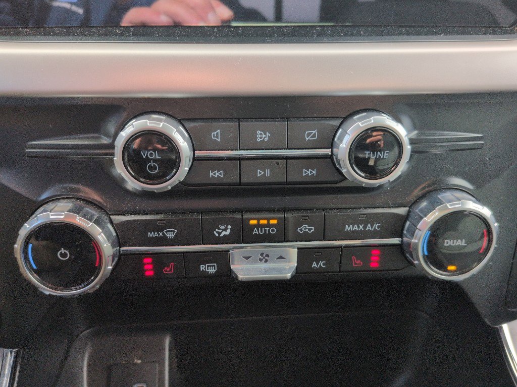 Certified 2023 Ford F150 XLT w/ Equipment Group 302A High image 13