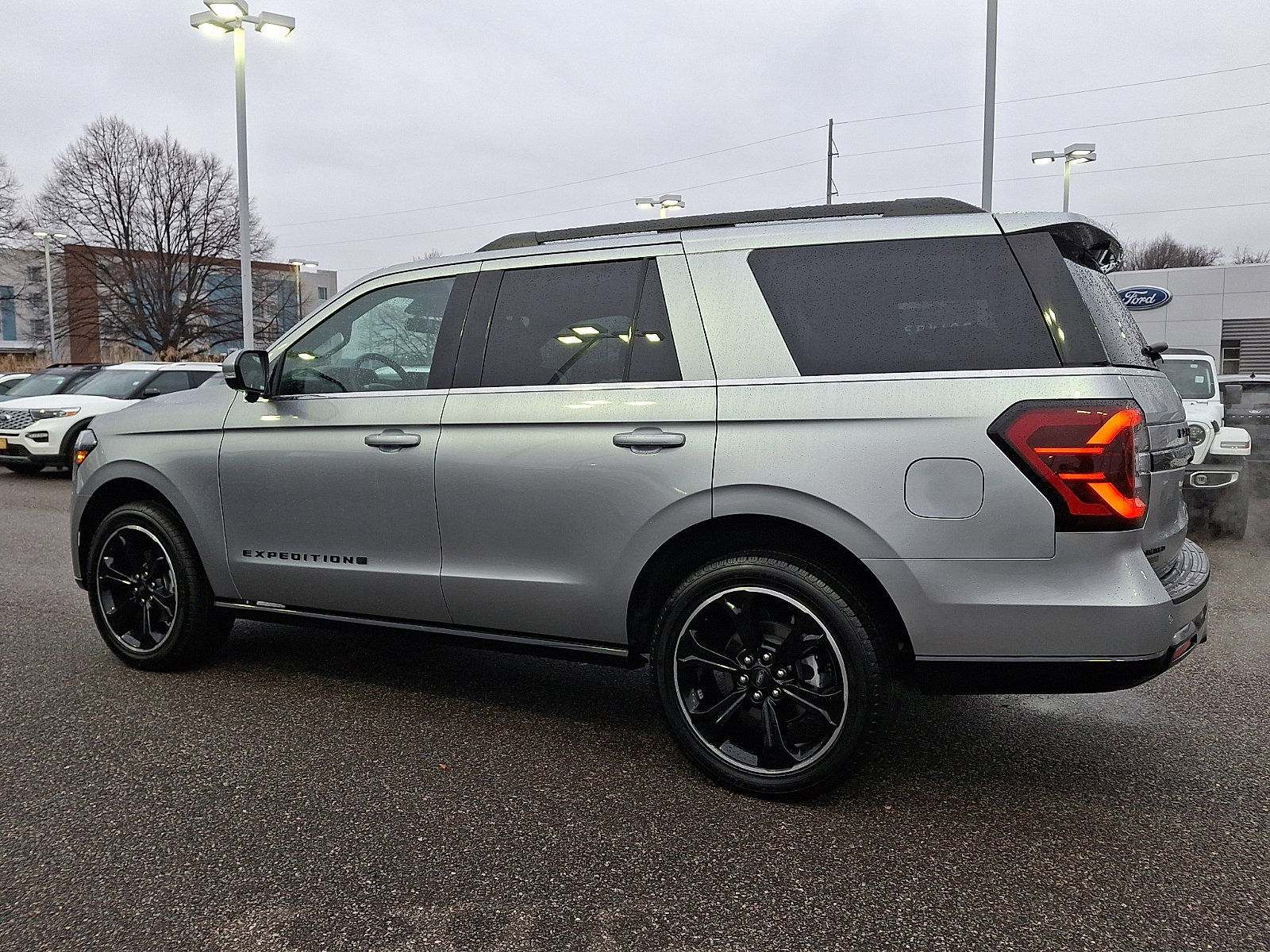 Certified 2023 Ford Expedition Limited image 4