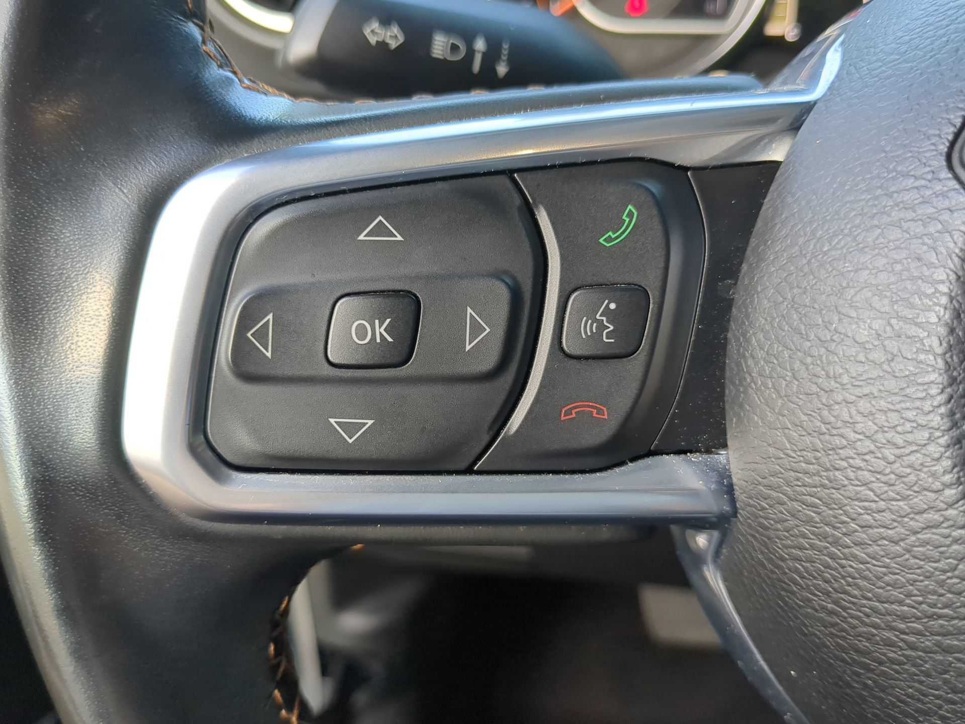 Used 2022 Jeep Gladiator Overland AWD/4WD image 64