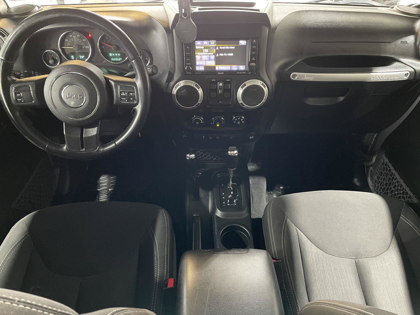 Used 2018 Jeep Wrangler Unlimited Sahara AWD/4WD image 20