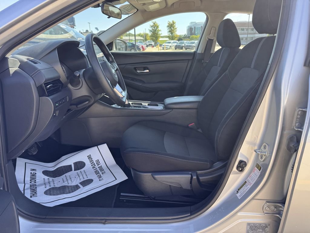 Used 2023 Nissan Sentra SV FWD image 8