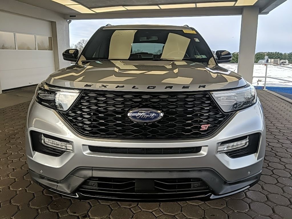 Certified 2022 Ford Explorer ST w/ Equipment Group 401A image 8