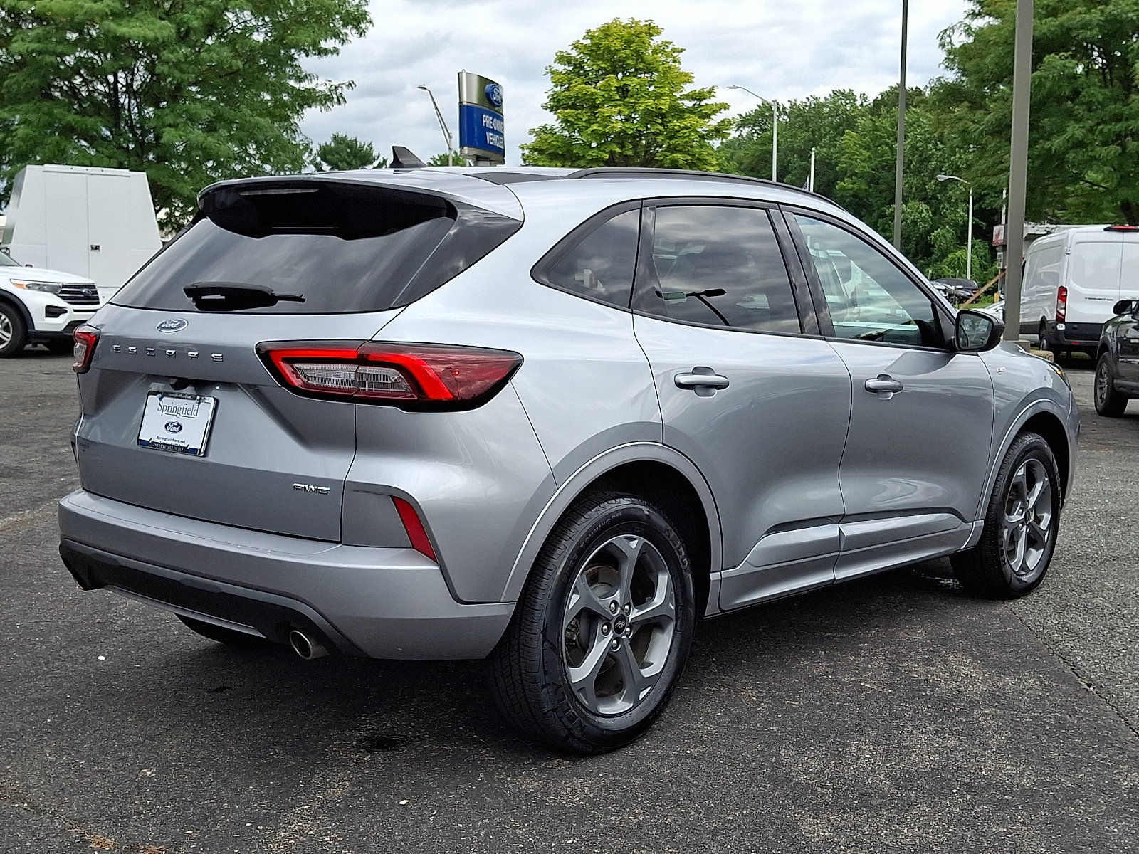 Certified 2024 Ford Escape ST-Line AWD/4WD image 6