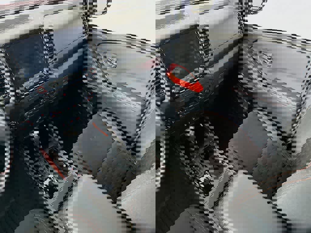 Used 2023 Nissan Frontier PRO-4X w/ Technology Package image 13