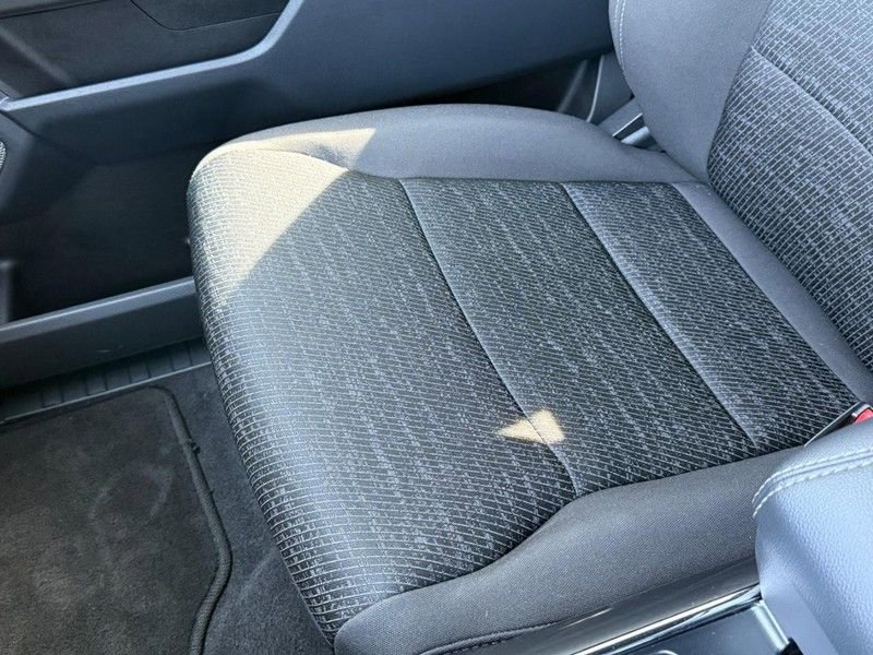 Certified 2023 Ford F150 XLT w/ Equipment Group 302A High image 21