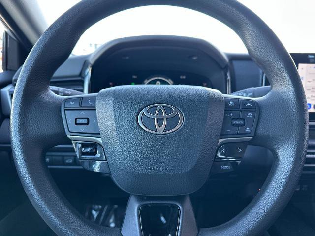 Used 2025 Toyota Camry LE FWD image 21