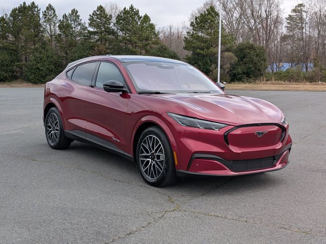 Certified 2025 Ford Mustang Mach-E Premium image 8