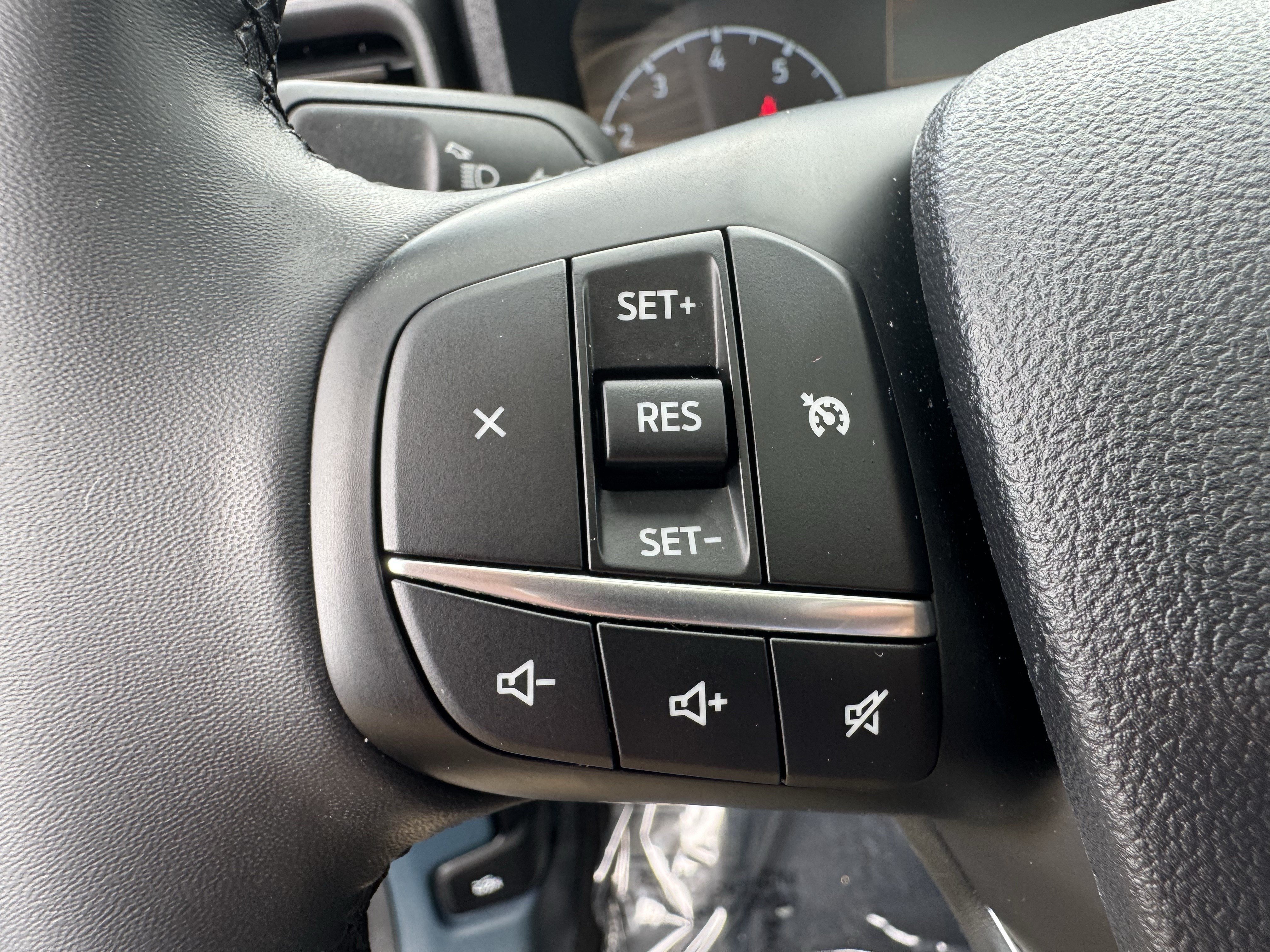 Certified 2023 Ford Maverick XLT w/ XLT Luxury Package FWD image 33