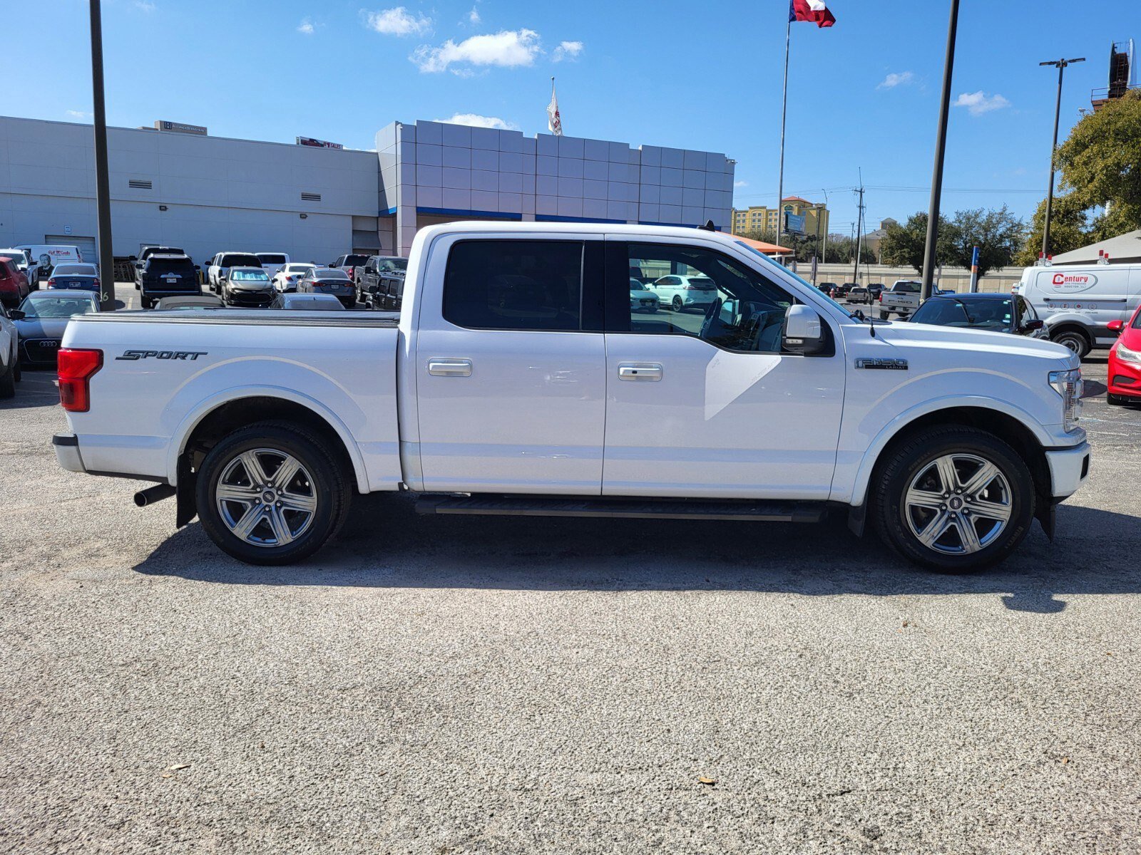 Certified 2019 Ford F150 Lariat w/ Equipment Group 502A Luxury image 2