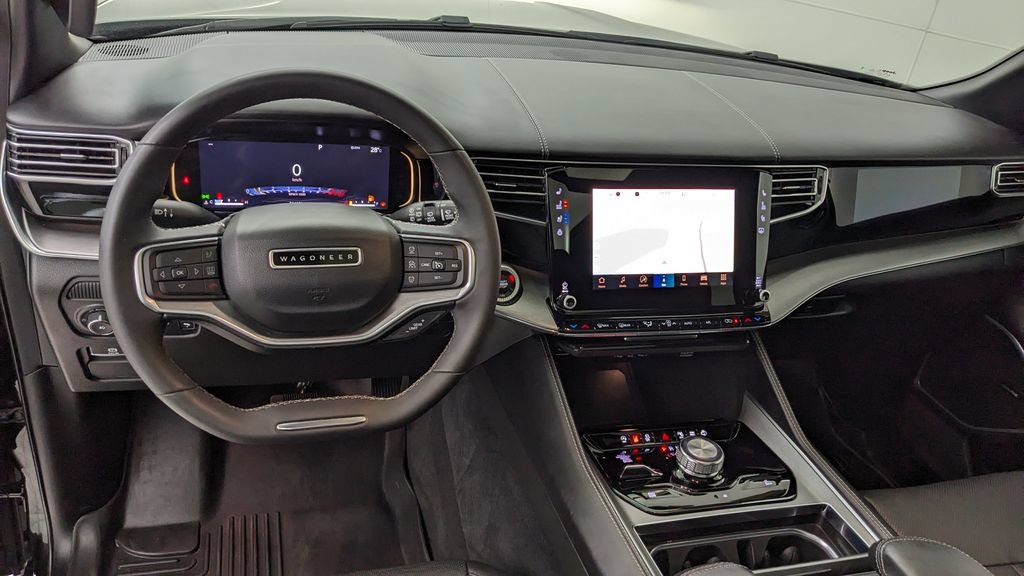 Used 2023 Jeep Wagoneer Series II AWD/4WD image 4