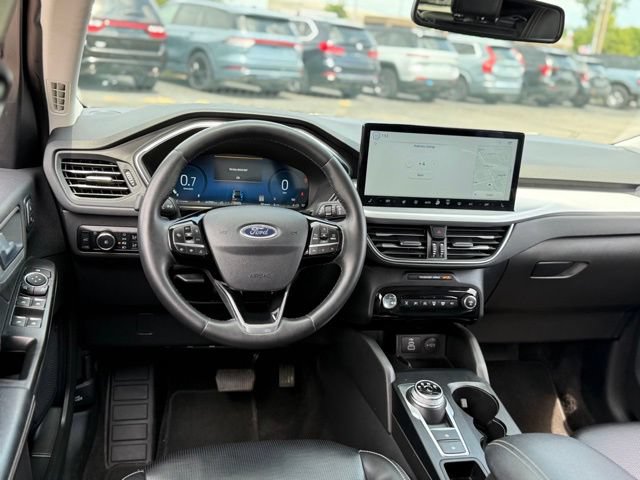 Certified 2024 Ford Escape Platinum AWD/4WD image 15