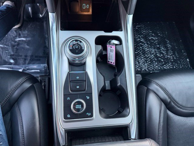 Certified 2021 Ford Explorer Platinum w/ Equipment Group 601A AWD/4WD image 23