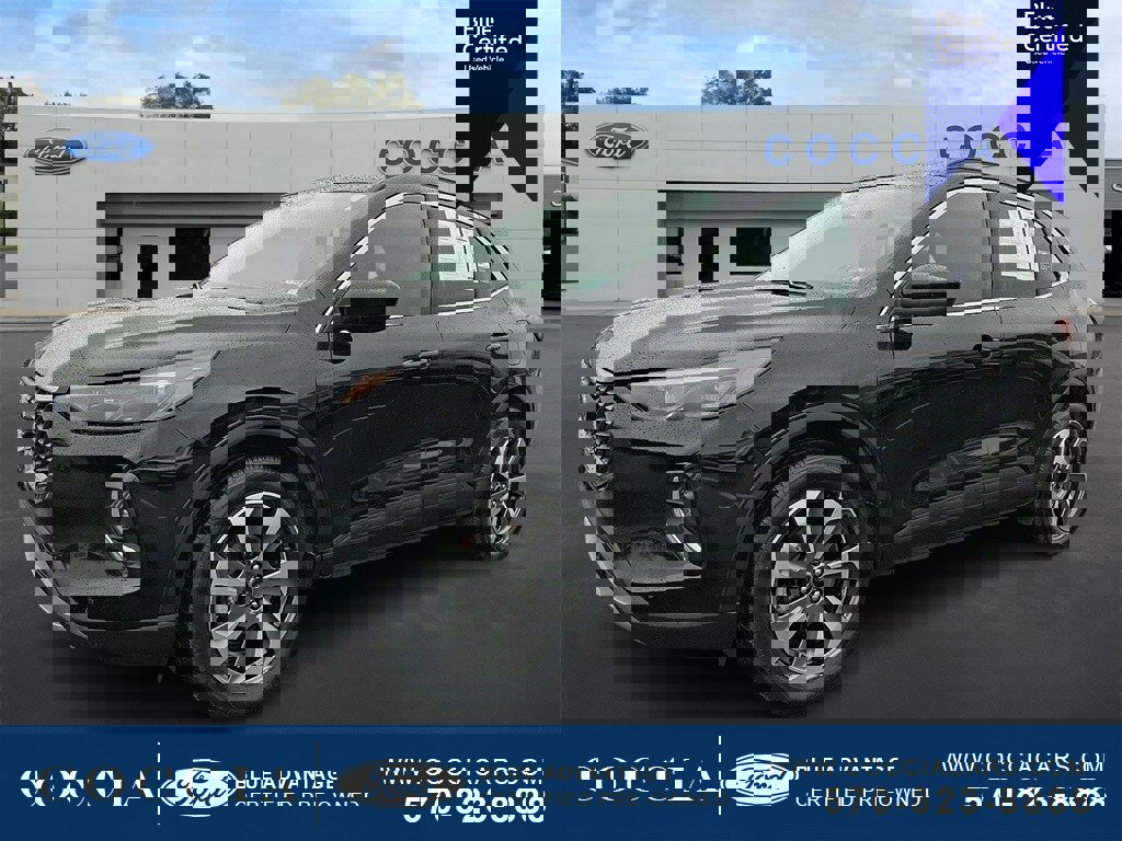 Certified 2023 Ford Escape Platinum w/ Class II Trailer Tow Package image 1
