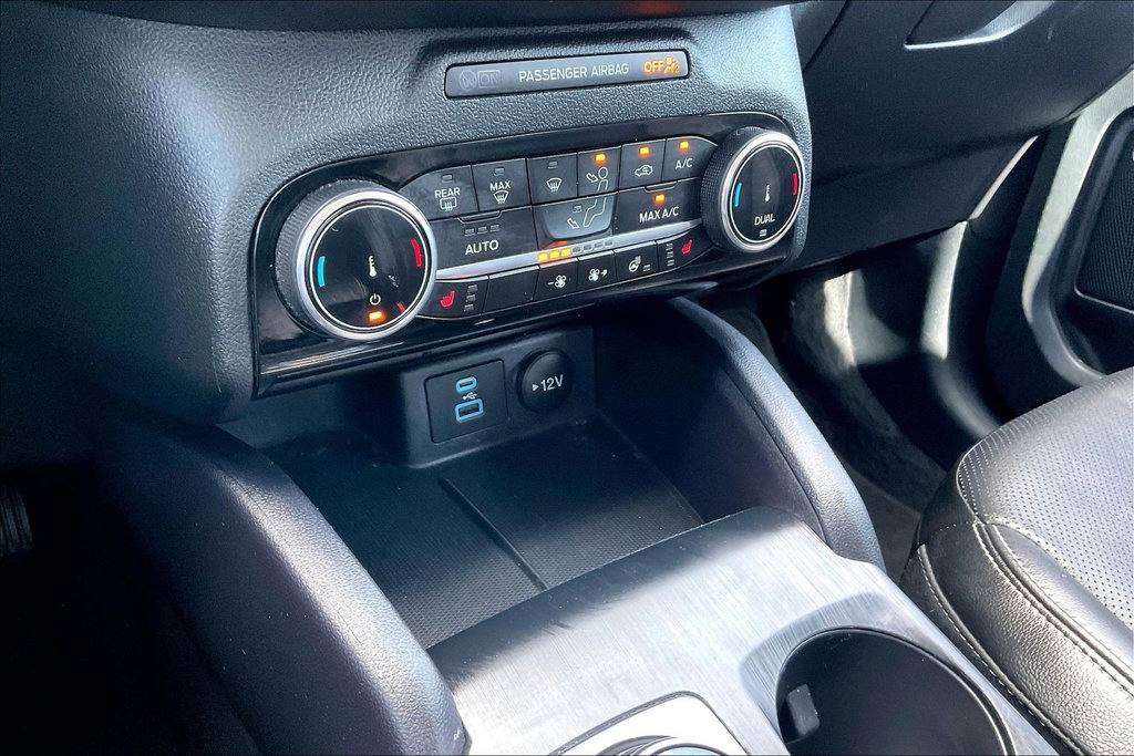 Certified 2022 Ford Escape SEL FWD image 11