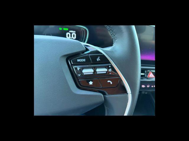 Used 2024 Kia Niro FWD image 19
