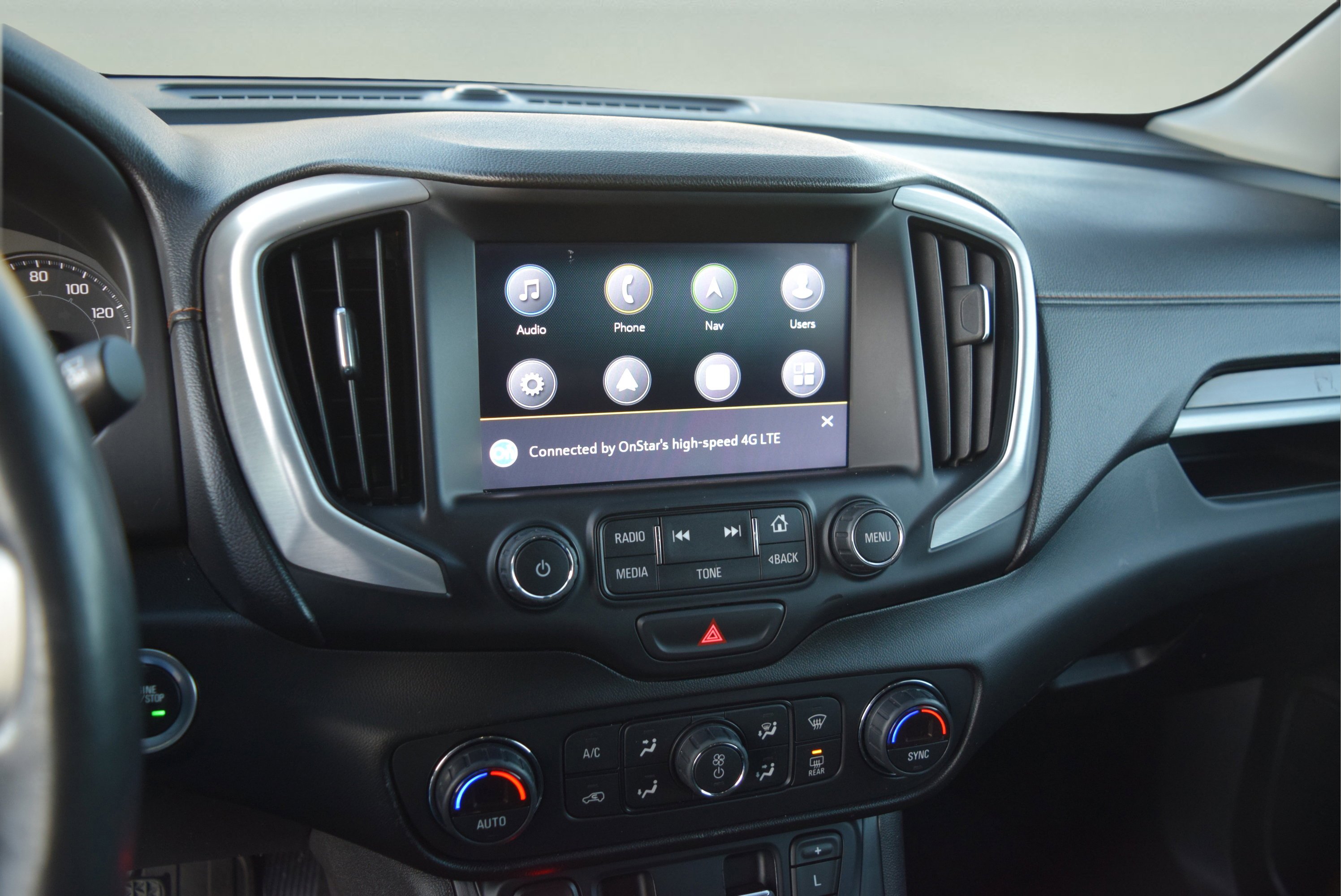 Used 2018 GMC Terrain SLE w/ Driver Convenience Package image 11