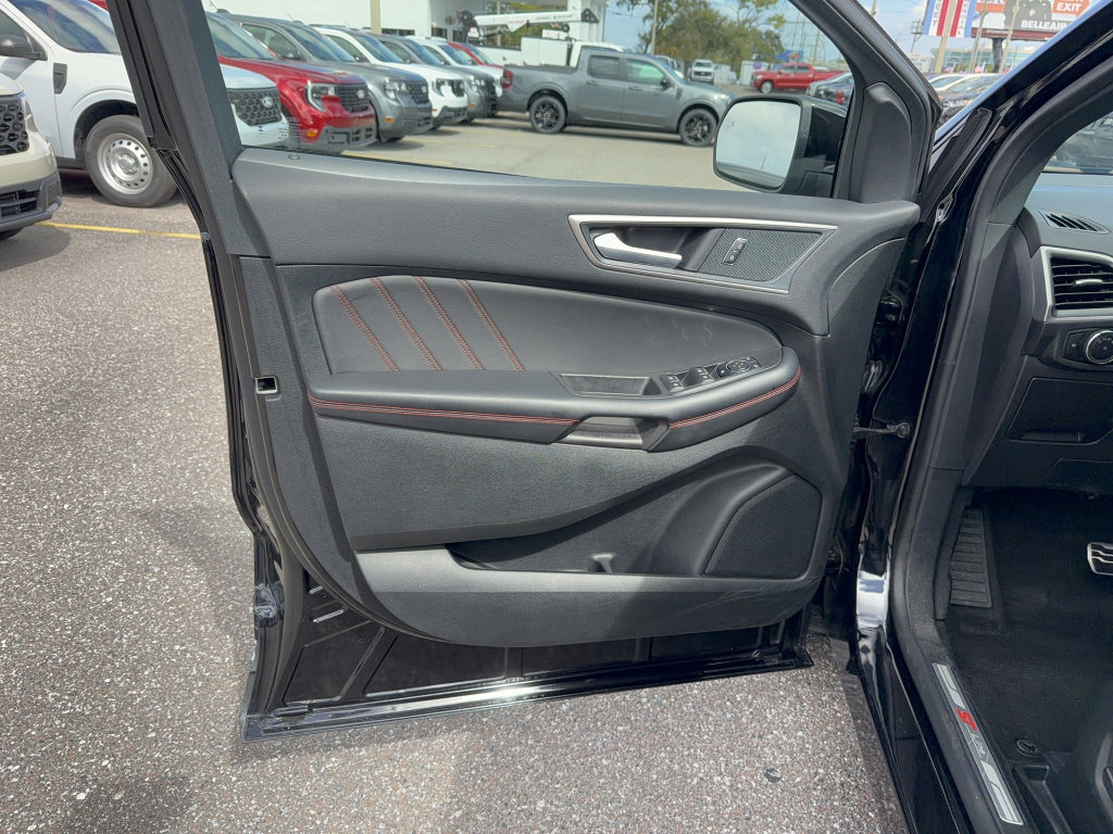Certified 2024 Ford Edge ST-Line image 8