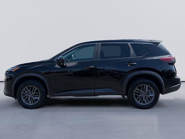 Used 2024 Nissan Rogue S FWD image 2