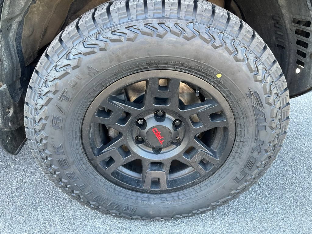 Used 2023 Toyota 4Runner SR5 AWD/4WD image 10