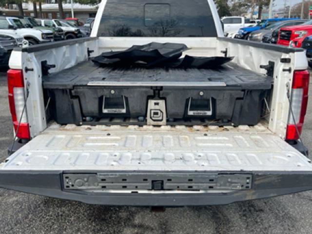 Certified 2017 Ford F350 Lariat w/ Lariat Ultimate Package image 9