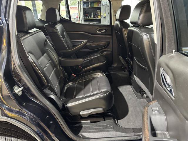 Used 2021 GMC Acadia Denali w/ Denali Technology Package AWD/4WD image 24