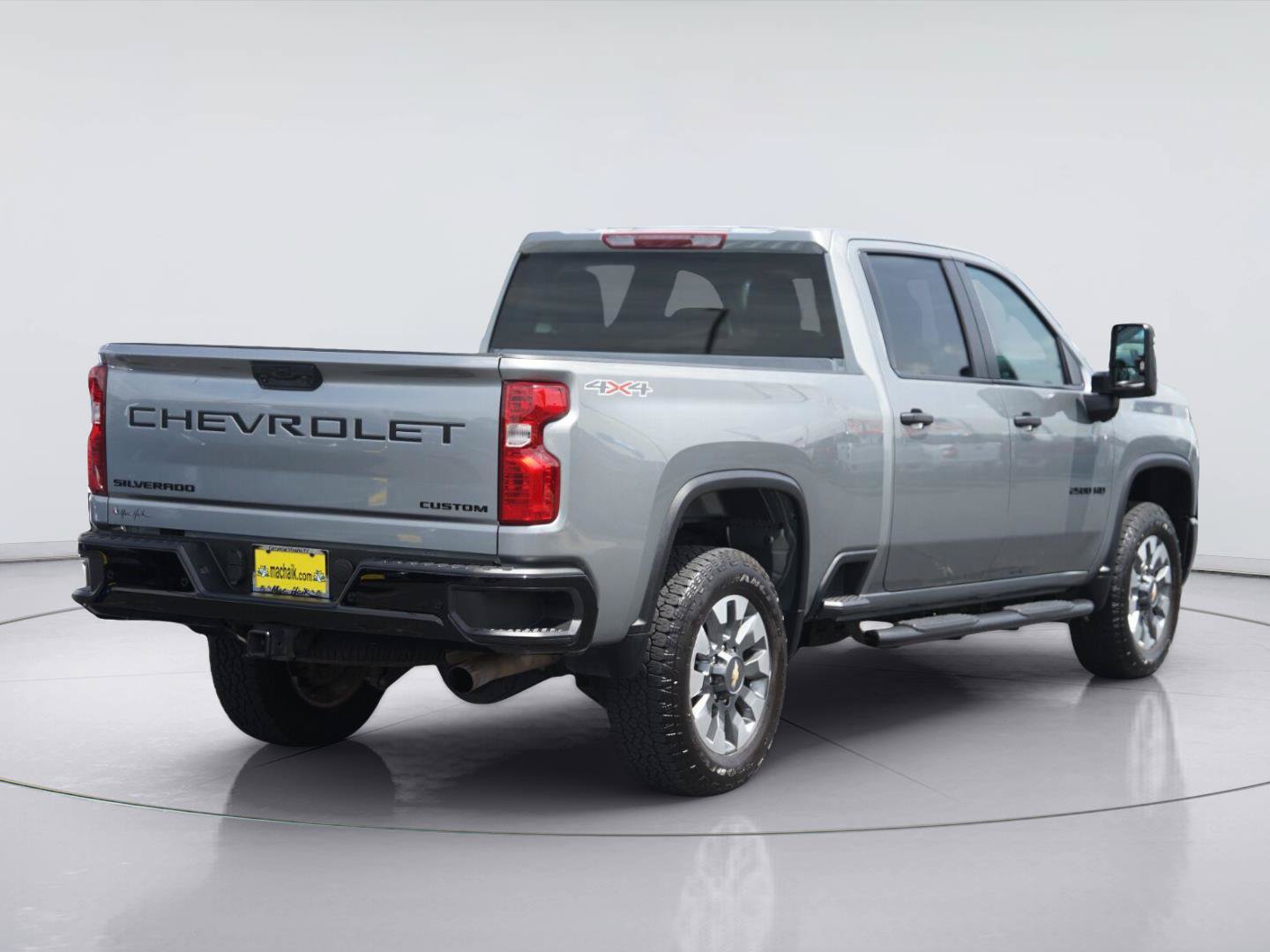 Used 2024 Chevrolet Silverado 2500 Custom w/ Custom Value Package AWD/4WD image 6