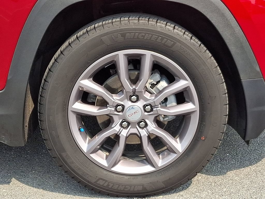 Used 2024 GMC Terrain SLT w/ LPO, Floor Liner Package AWD/4WD image 8