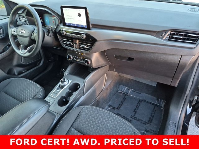 Certified 2025 Ford Escape Active AWD/4WD image 27