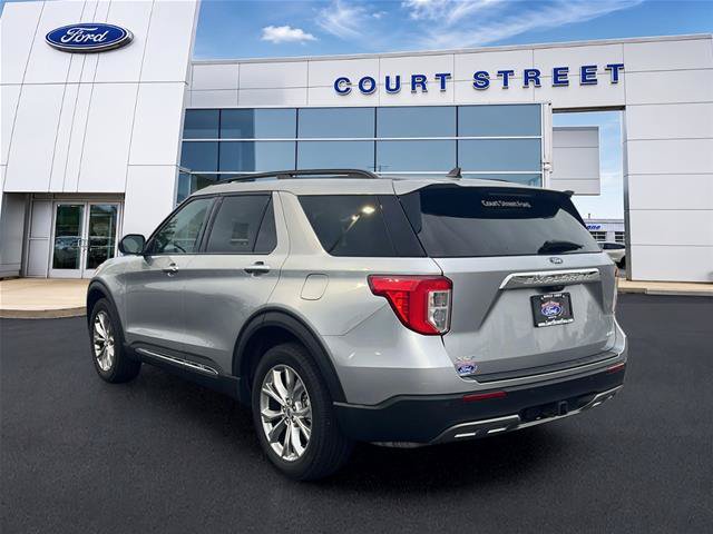 Certified 2023 Ford Explorer XLT w/ Equipment Group 202A AWD/4WD image 8