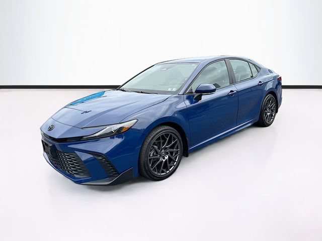 Used 2025 Toyota Camry SE w/ Convenience Package AWD/4WD image 4