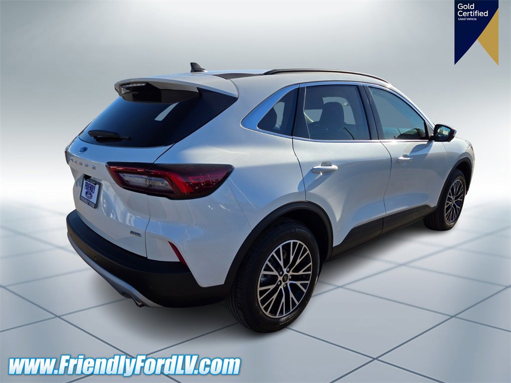 Certified 2025 Ford Escape SE w/ PHEV Premium Package image 4