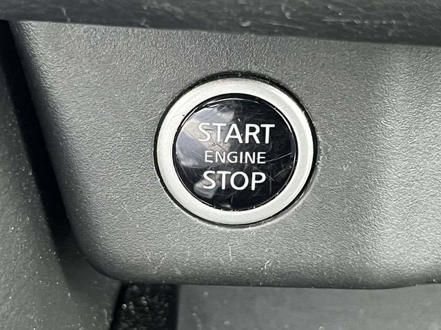 Used 2023 Nissan Rogue S AWD/4WD image 15