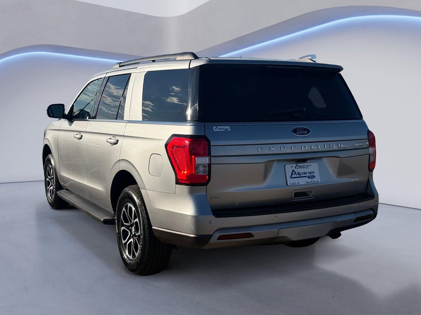 Certified 2024 Ford Expedition XLT AWD/4WD image 3