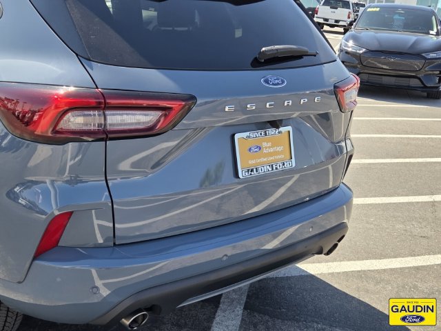 Certified 2023 Ford Escape ST-Line w/ Tech Pack #1 FWD image 6