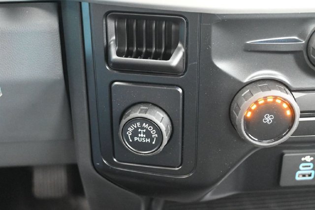 Certified 2026 Ford F250 XL w/ XL Chrome Package RWD image 24