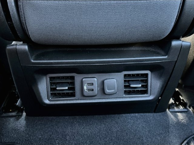 Used 2021 Chevrolet Silverado 1500 RST w/ LPO, Blackout Package AWD/4WD image 25